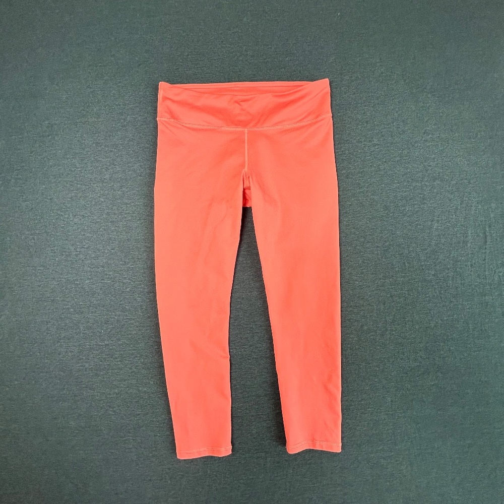 Fabletics Cropped Coral Leggings No Tag / Measures Size Small Hidden Pocket